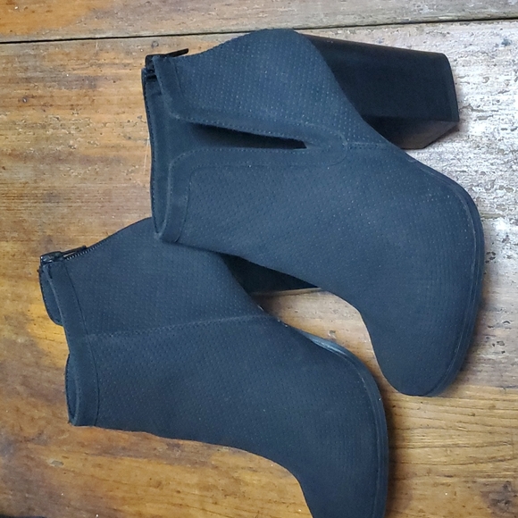 CALL IT SPRING BOOTIES - Picture 4 of 4